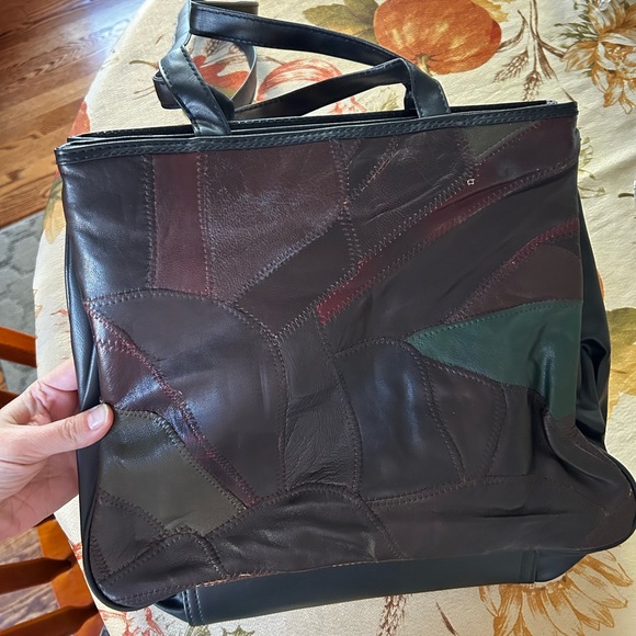 Large multi-coloured purse - Picture 2 of 4